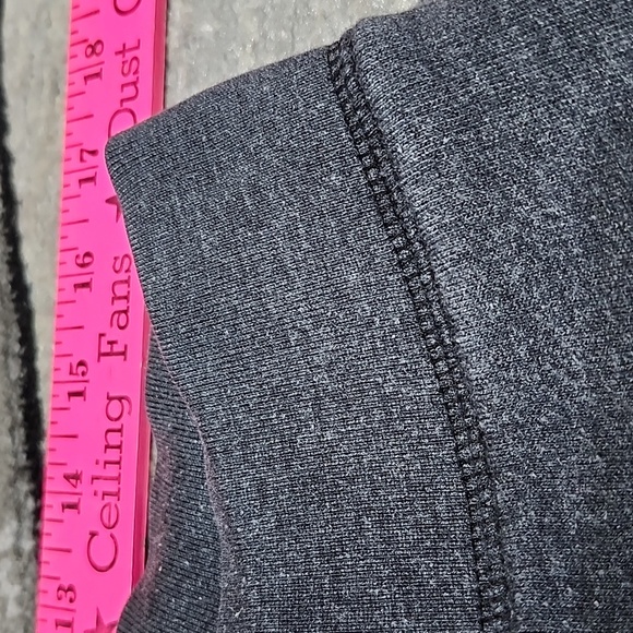 VINTAGE VS PINK ACADEMY 2006 RAW-HEM CROPPED MY FAVORITE SWEATS - Picture 7 of 12